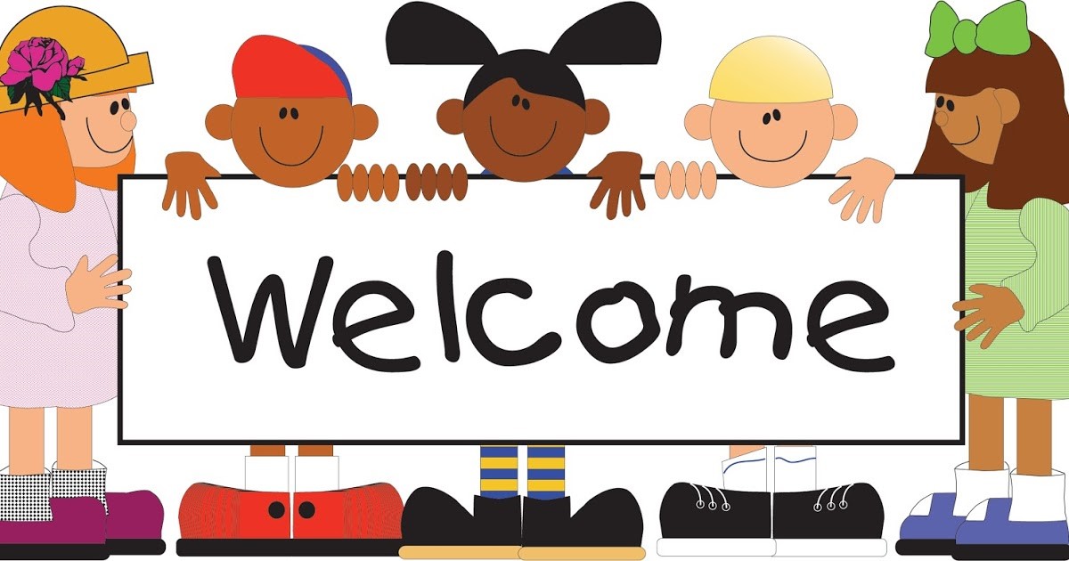 5th grade class holding Welcome sign